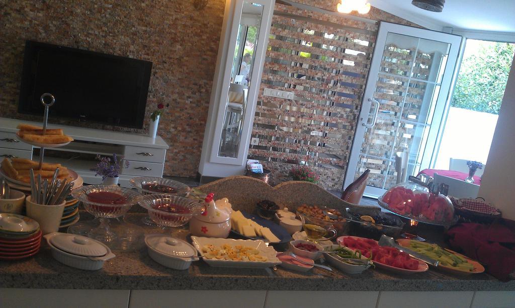 Melaike Hotel Foça Luaran gambar
