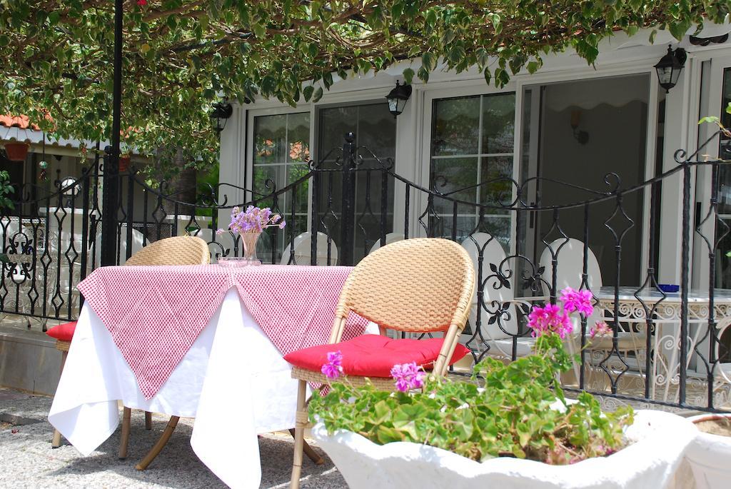 Melaike Hotel Foça Luaran gambar