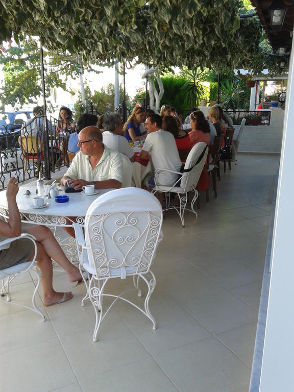 Melaike Hotel Foça Luaran gambar